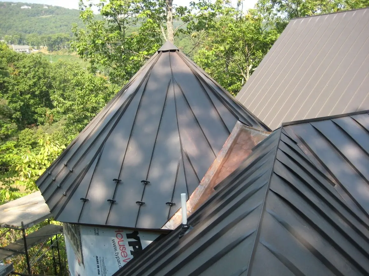 Professional Roof Tarp Installation by Craftsman Roofing in Northeast Heights